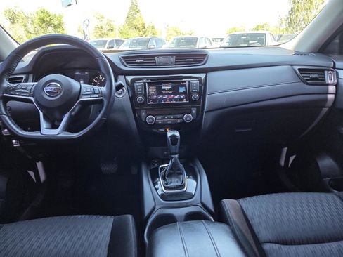 Used 2019 Nissan Rogue SV w/ Premium Package AWD/4WD image 25