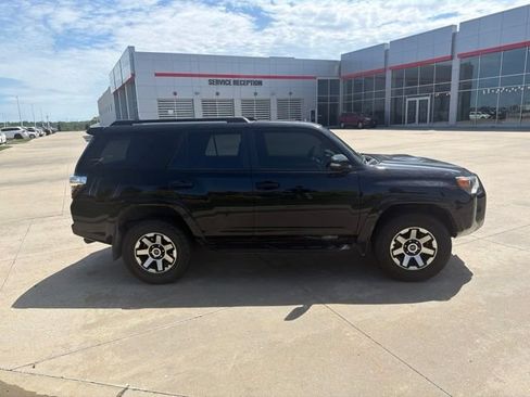 Used 2023 Toyota 4Runner TRD Off-Road Premium w/ Moonroof Package AWD/4WD image 2