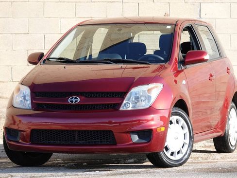 Used 2006 Scion xA FWD image 3