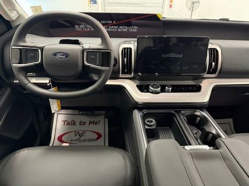 New 2026 Ford Expedition Active image 20
