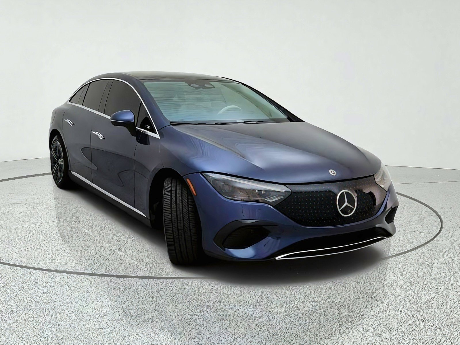 Certified 2023 Mercedes-Benz EQE 350+ Sedan w/ Pinnacle Trim Package image 4