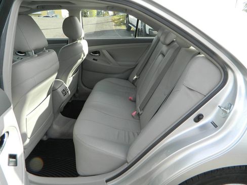 Used 2007 Toyota Camry Hybrid image 14