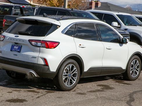 Used 2020 Ford Escape SEL image 5