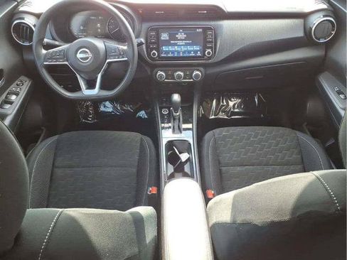 Certified 2024 Nissan Kicks SV FWD image 12