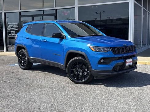 New 2026 Jeep Compass Latitude image 2