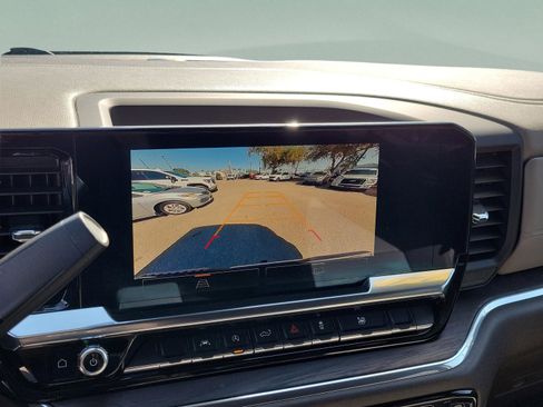 Used 2024 GMC Sierra 1500 SLT image 18