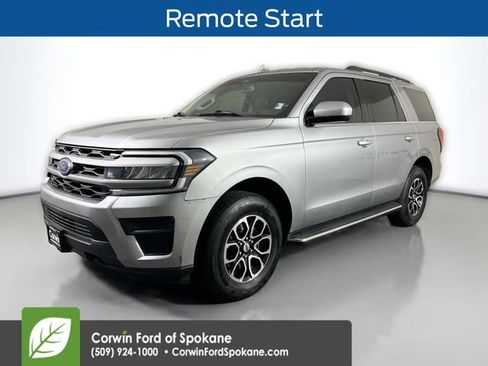 Used 2022 Ford Expedition XLT AWD/4WD image 6