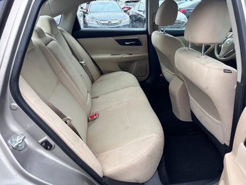 Used 2015 Nissan Altima 2.5 S w/ Power Driver Seat Package FWD image 18