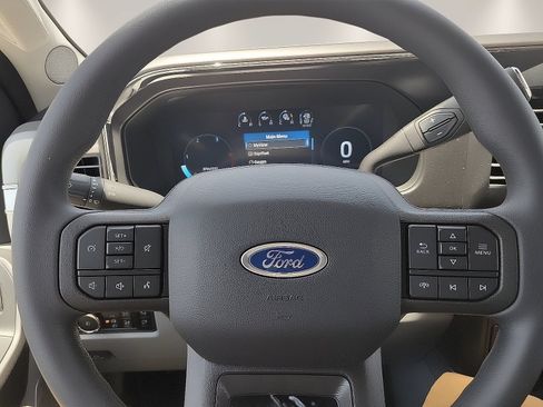 New 2026 Ford F250 XLT w/ XLT Premium Package AWD/4WD image 19
