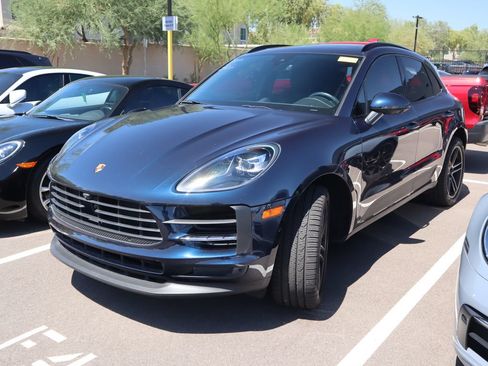 Used 2021 Porsche Macan S AWD/4WD image 2