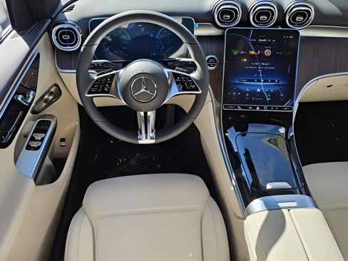 New 2026 Mercedes-Benz GLC 300 image 12