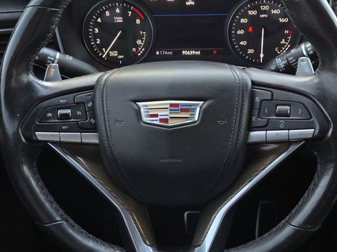 Used 2021 Cadillac XT6 Sport w/ LPO, ONYX Package image 17