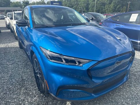 Used 2025 Ford Mustang Mach-E Premium AWD/4WD image 2
