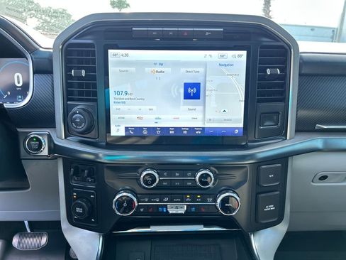 Used 2022 Ford F150 Limited image 18