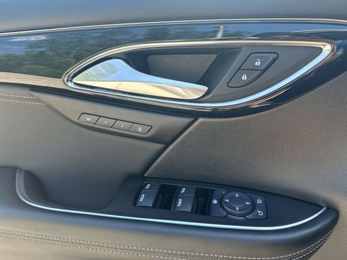 Used 2024 Buick Envision Preferred AWD/4WD image 22