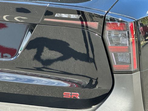 Used 2025 Nissan Kicks SR w/ SR Premium Package image 25