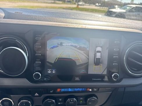 Used 2022 Toyota Tacoma TRD Sport w/ TRD Premium Sport Package image 27