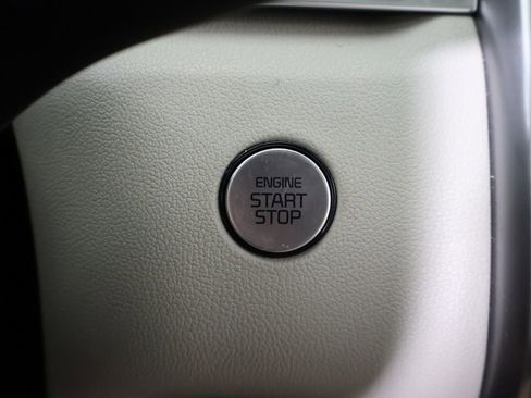Used 2023 Kia Sorento S w/ Panoramic Sunroof Package AWD/4WD image 44