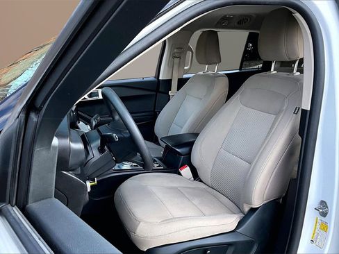 Used 2021 Ford Explorer 4WD w/ Class III Trailer Tow Package image 20