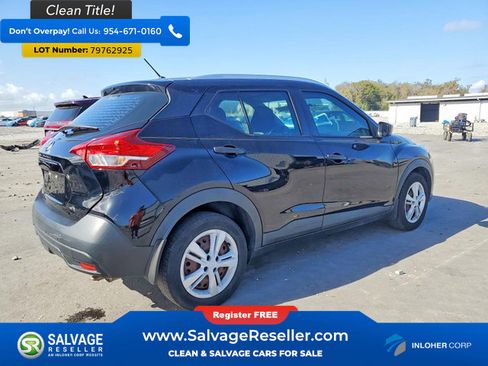 Used 2018 Nissan Kicks S image 4