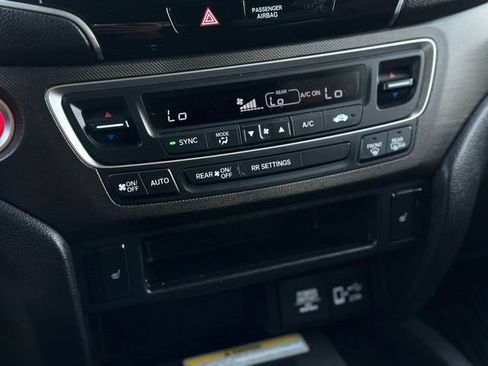 Used 2022 Honda Passport TrailSport image 14