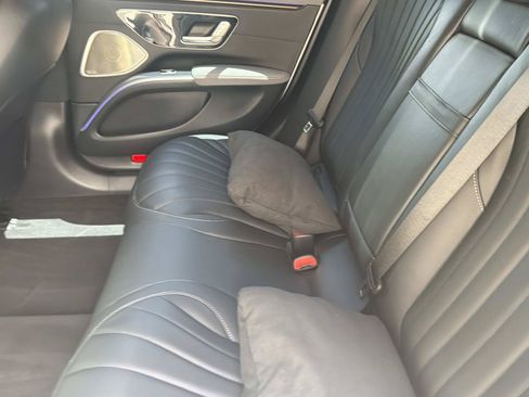 Used 2022 Mercedes-Benz EQS 450+ Sedan image 13