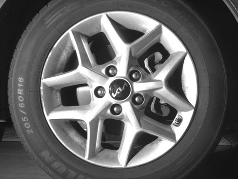 Used 2025 Kia Soul LX w/ LX Technology Package FWD image 16