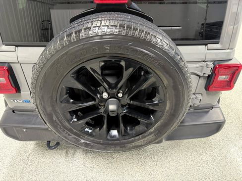 Used 2021 Jeep Wrangler Unlimited Sahara w/ Cold Weather Group image 26