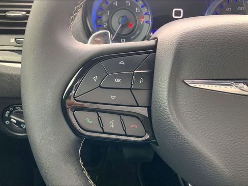 Used 2023 Chrysler 300 S w/ Comfort Group RWD image 24