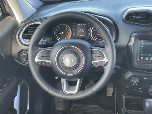 Used 2021 Jeep Renegade Sport image 13