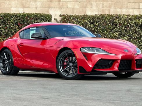 Used 2026 Toyota Supra Premium image 2