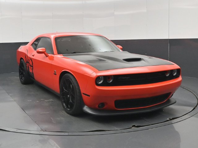Used 2020 Dodge Challenger R/T Scat Pack RWD image 1