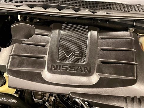 Used 2023 Nissan Titan PRO-4X image 31