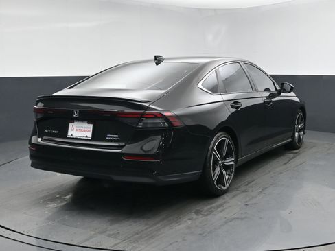 Used 2024 Honda Accord Sport image 19