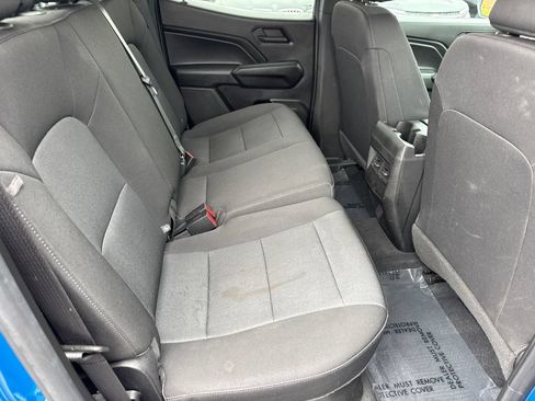 Used 2023 Chevrolet Colorado Trail Boss w/ Technology Package AWD/4WD image 17