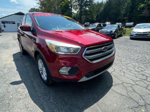 Used 2017 Ford Escape SE AWD/4WD image 13