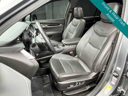 Used 2025 Cadillac XT6 Premium Luxury FWD image 7