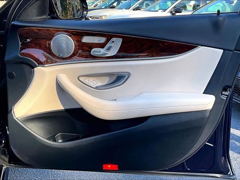 Used 2018 Mercedes-Benz E 300 image 22