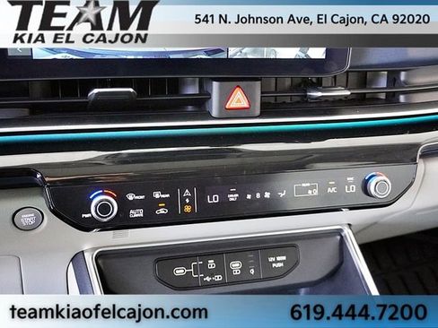 Certified 2025 Kia Carnival SX Prestige FWD image 32