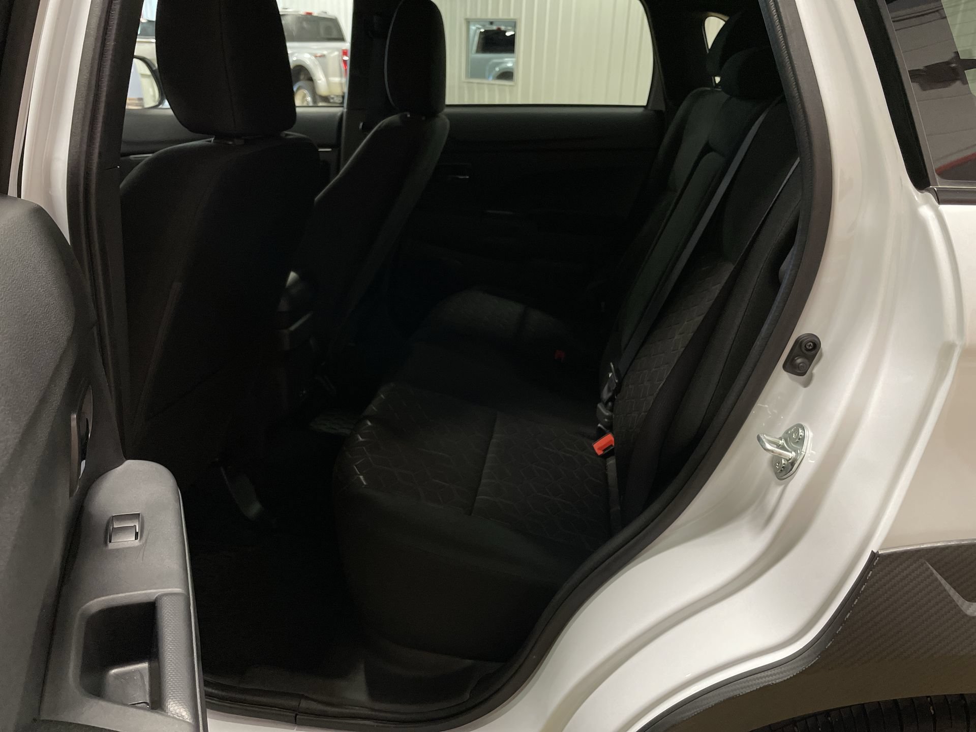 Used 2025 Mitsubishi Outlander Sport AWD image 22