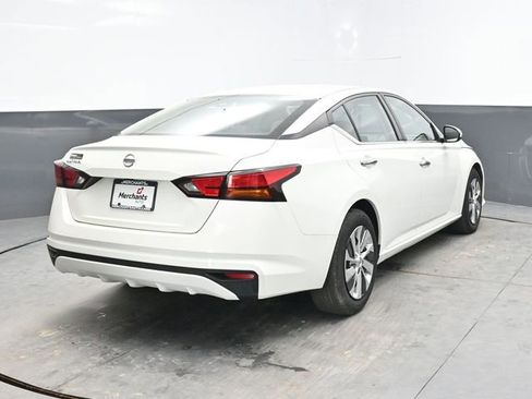 Used 2021 Nissan Altima 2.5 S FWD image 6