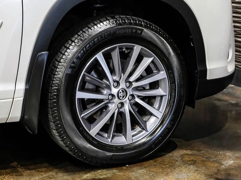 Used 2018 Toyota Highlander XLE w/ Protection Package #3 AWD/4WD image 51