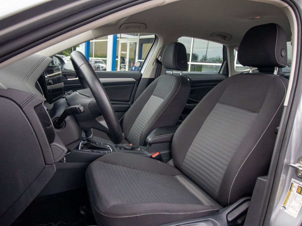 Used 2025 Volkswagen Jetta S FWD image 8