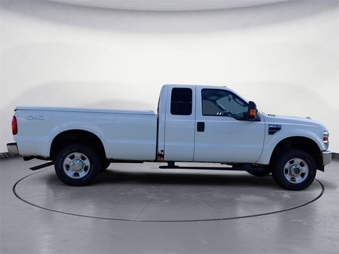 Used 2010 Ford F250 XLT image 6