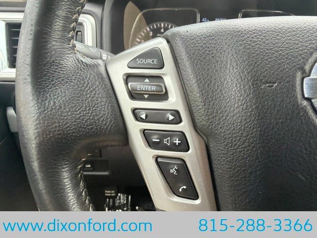 Used 2019 Nissan Titan PRO-4X AWD/4WD image 16
