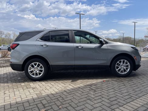Used 2024 Chevrolet Equinox LT w/ LPO, Floor Liner Package image 6