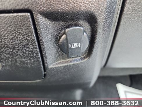 Used 2018 RAM 1500 Express AWD/4WD image 14