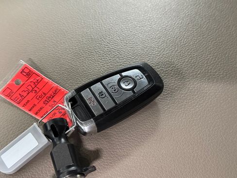 Used 2021 Ford Expedition Limited RWD image 42