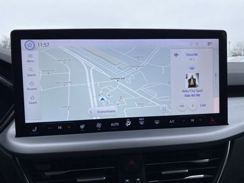 Used 2023 Ford Escape Platinum image 9