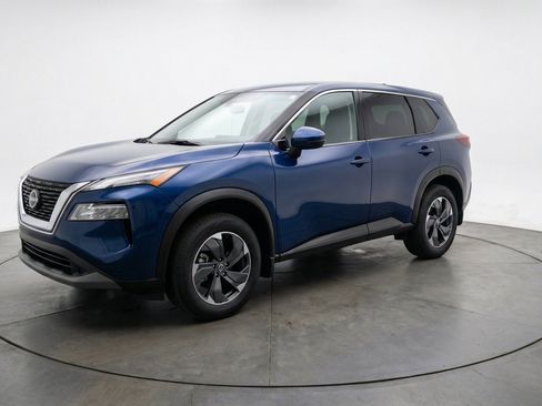 Used 2025 Nissan Rogue SV AWD/4WD image 3